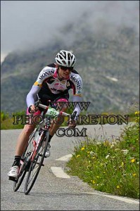 Dans la descente du Galibier sur la Marmotte 2014