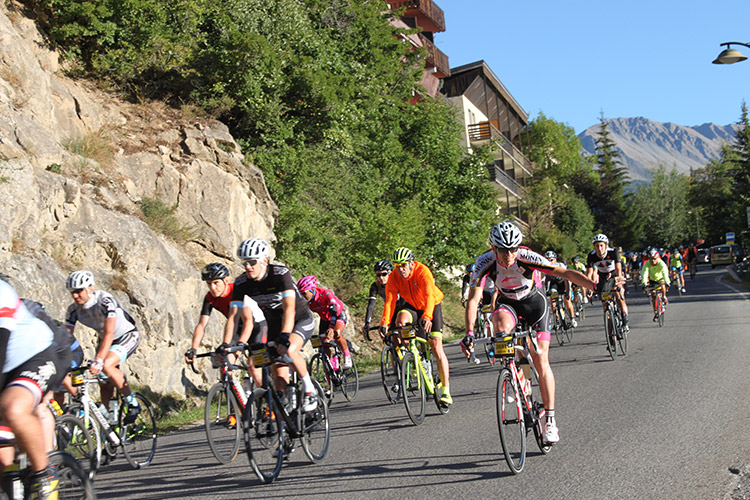 Dans la descente de Pra Loup sur la Haute Route...