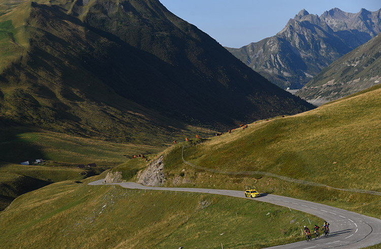 Les leaders de la Haute Route dans le Glandon