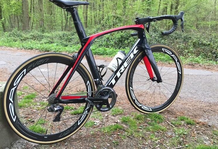 Le Trek Madone SLR avec freins à patins, une machine incroyablement efficace !