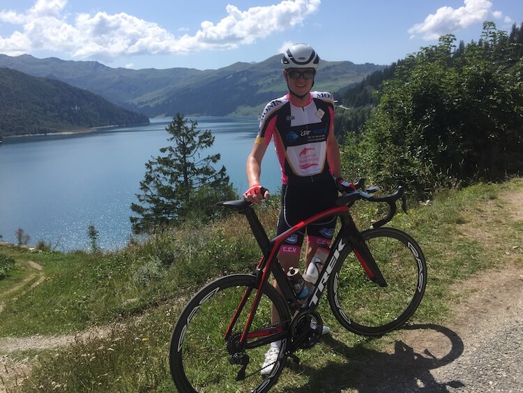 Dans la montée du Cormet de Roseland, ça passe très bien au guidon d'un Trek Madone SLR