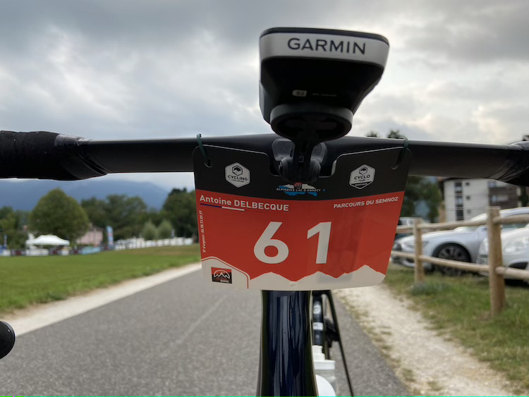 Dossard 61 au départ de l'Alpinbike Lac d'Annecy 2021 !